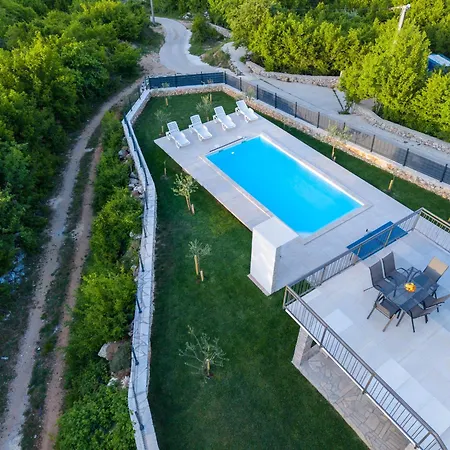 Villa Oliva - With Private Pool Biograci