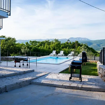 Oliva - With Private Pool Biograci